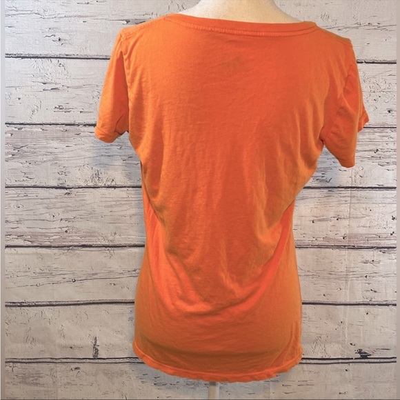 BEE EASY T-Shirt "Nashville" V Neck Embellished
Orange-Large - Picture 3 of 3